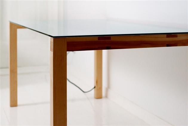 Wireless Music Streaming Table